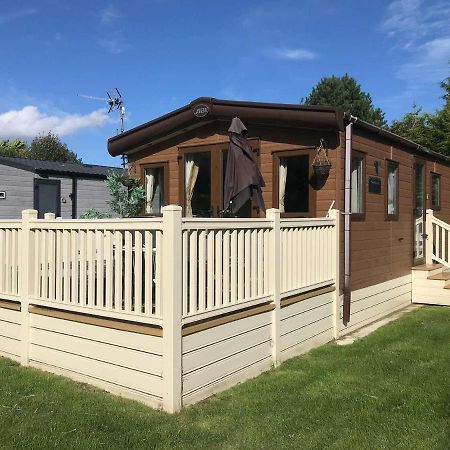 Brooksbank Lodge With Hot Tub Barmby on the Moor Zewnętrze zdjęcie